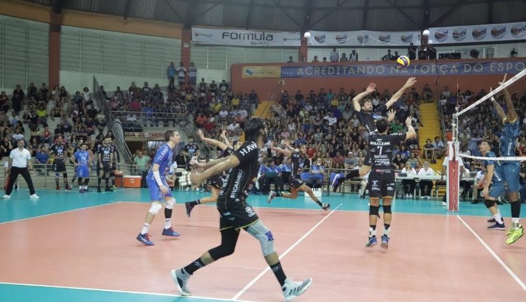 Taubaté Vôlei sustenta a liderança em Ribeirão Preto 1