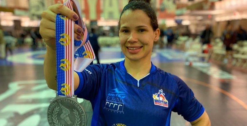 Lutadora joseense traz outra medalha no exterior 1