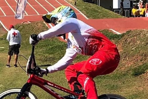 Bicicross de Jacareí ainda comemora etapa em casa 14