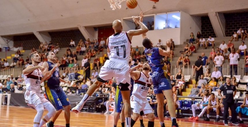 São José Basketball sente a força do líder Flamengo 1