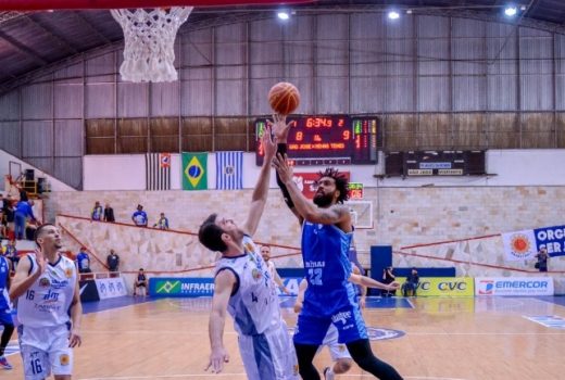 São José Basketball sofre derrota centenária 14