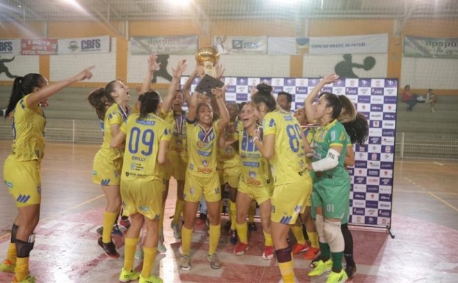 São José Futsal Feminino comemora título 3