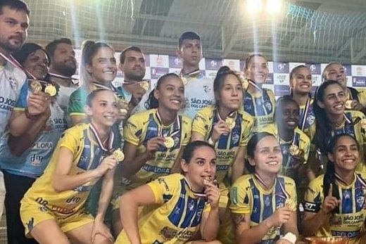São José Futsal Feminino comemora título 11