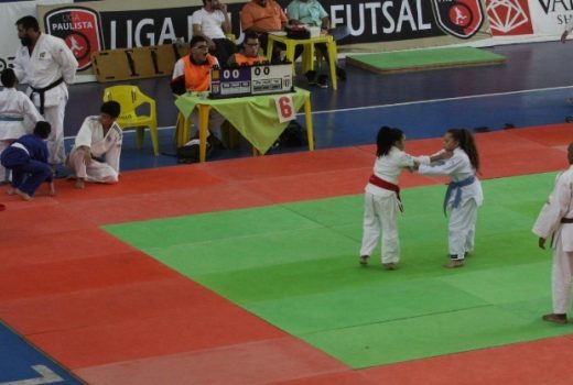 Aulas gratuitas de esporte têm aplicativo em São José 14