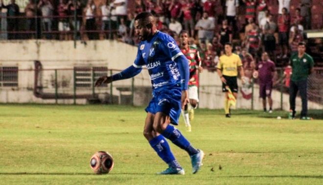 Taubaté vence no Canindé e segue entre os líderes 3