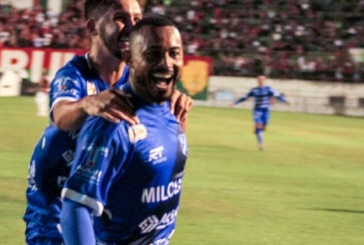 Taubaté vence no Canindé e segue entre os líderes 1