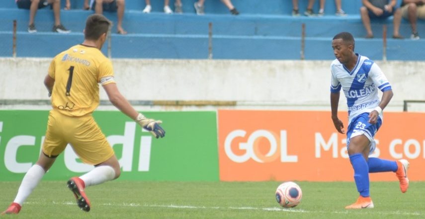 Taubaté e Manthiqueira têm estreias opostas 1