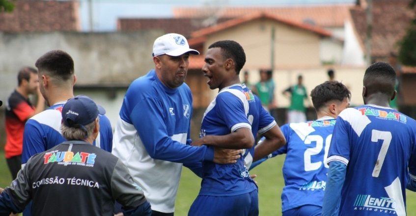 Taubaté estreia na Copinha após preparação forte 1
