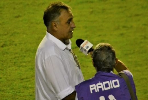 Ex-técnico do São José assume o Paulista 28