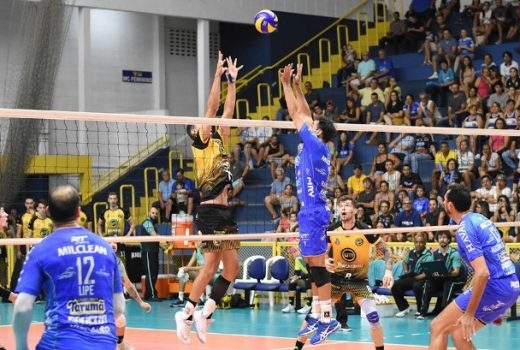 Taubaté Vôlei supera adversário animado 11