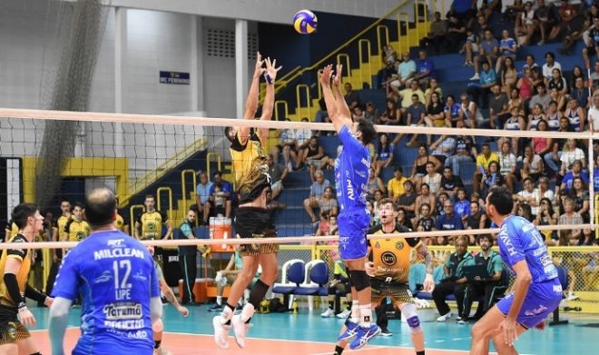 Taubaté Vôlei supera adversário animado 1