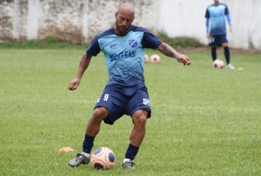 Taubaté defende liderança isolada em Monte Azul 7