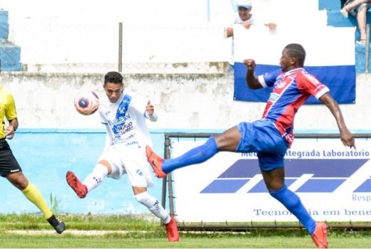 Taubaté vence e alcança a primeira colocação 15