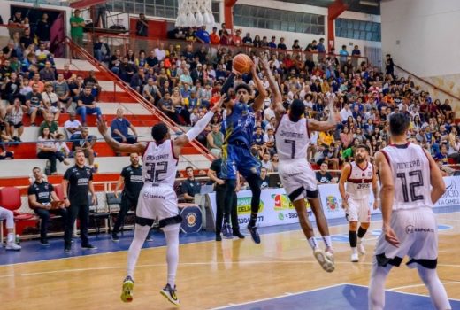 São José Basketball leve o líder à prorrogação 11