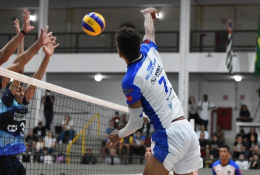 São José Vôlei vence e ultrapassa o adversário 6