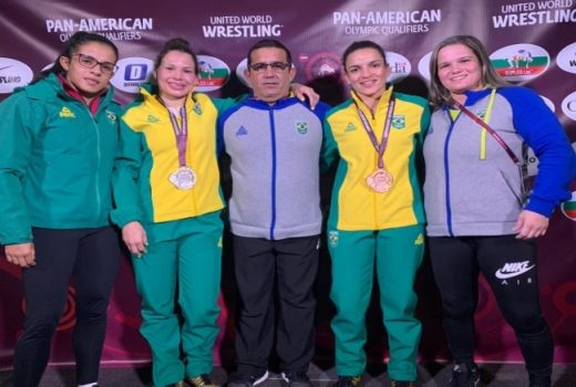 Wrestling joseense volta do Canadá com medalhas 15