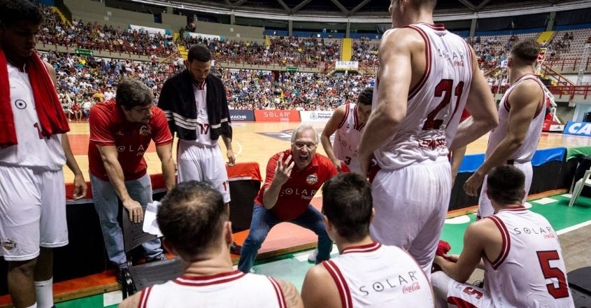 Concorrente do São José Basketball resgata técnico 1