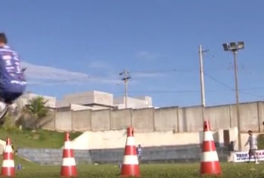 Concorrente do São José Futsal treina no campo 8