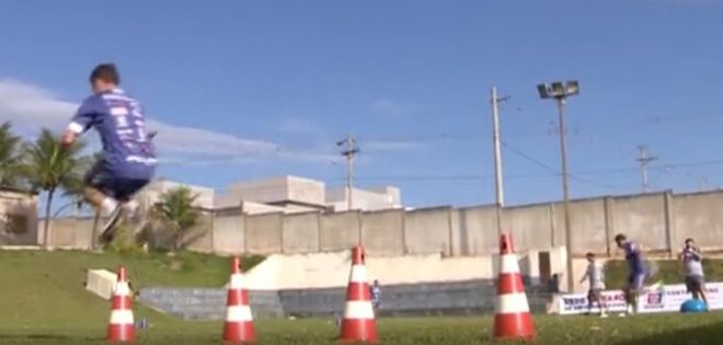 Concorrente do São José Futsal treina no campo 1