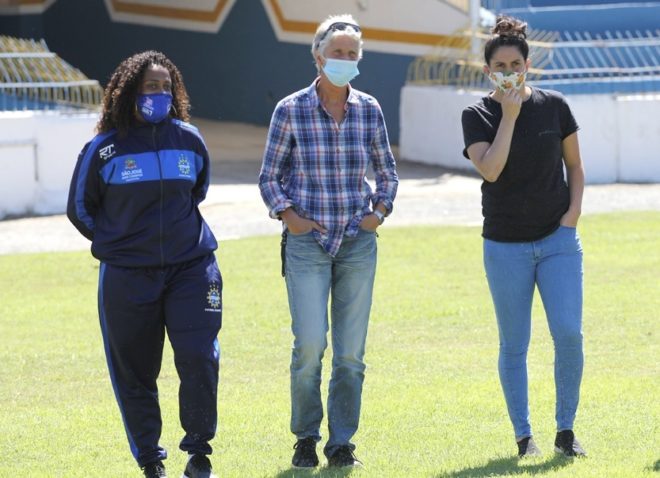 Técnica da Seleção visita o São José 3