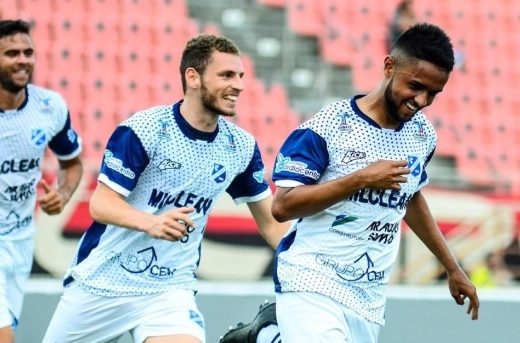 Taubaté fecha a primeira semana da retomada 17