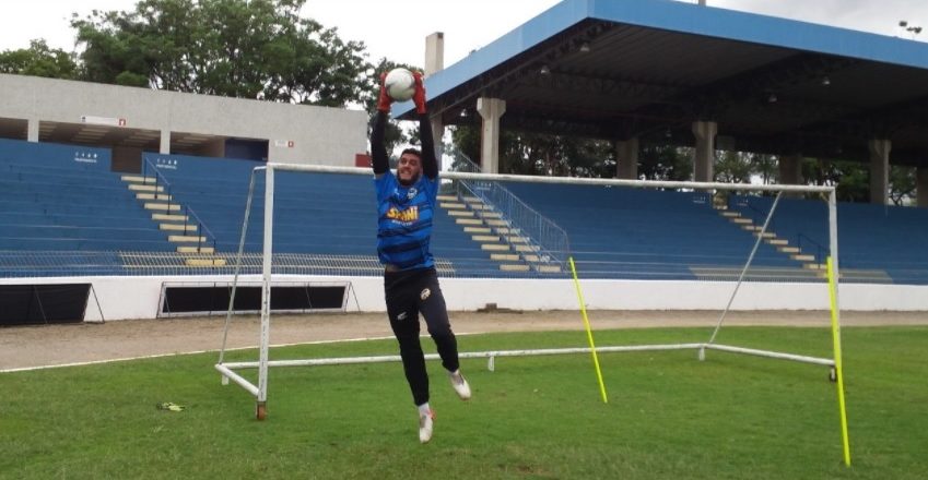 São José anuncia mais um goleiro 1