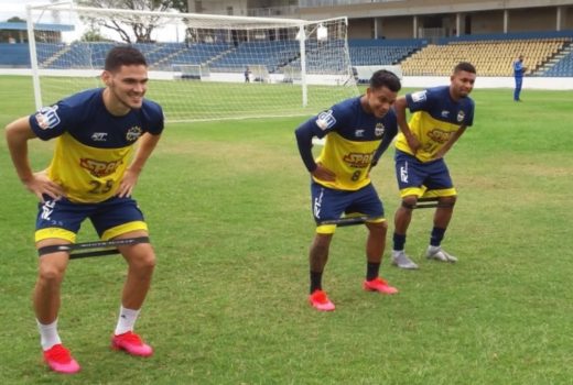 São José anuncia meia como mais um contratado 5