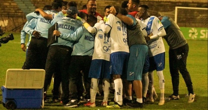 Taubaté vai fechando a conta após eliminação 1