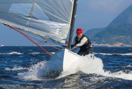 Velejador olímpico voltou com vitória no Rio 20