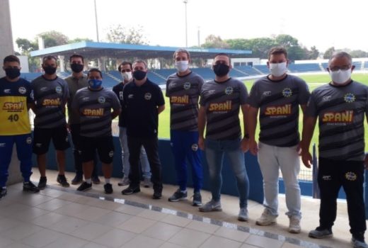 São José apresenta comissão técnica completa 23