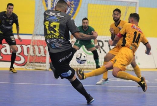 São José Futsal sente a força do líder Magnus 5