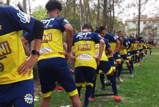São José descolou jogo-treino para armar time 4