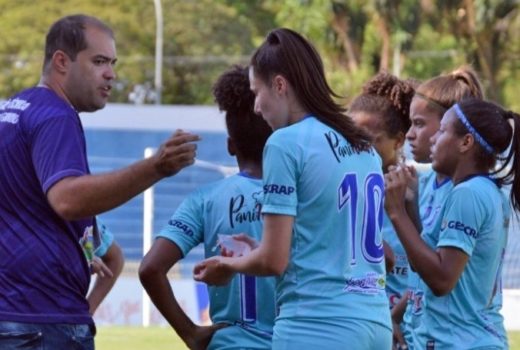 Taubaté feminino comemora classificação antecipada 11