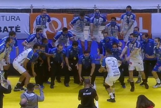 Taubaté comemora o título do Super Vôlei 6
