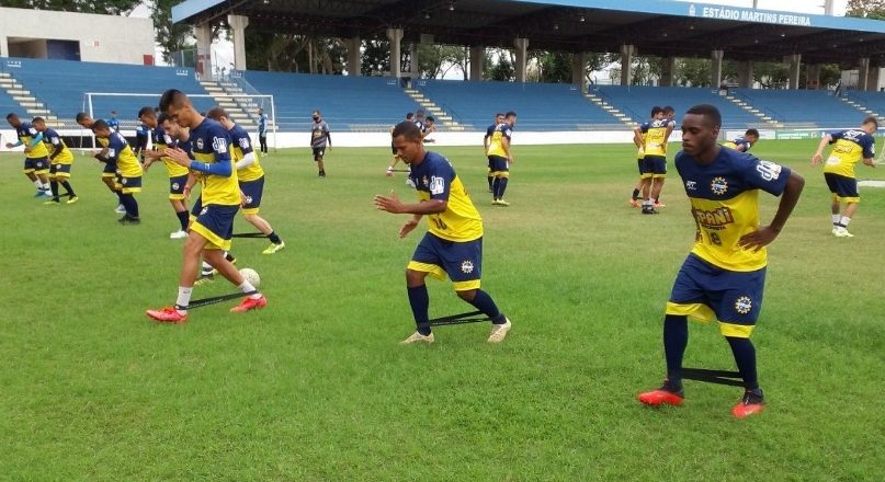 São José inscreve o elenco definindo os goleiros 1