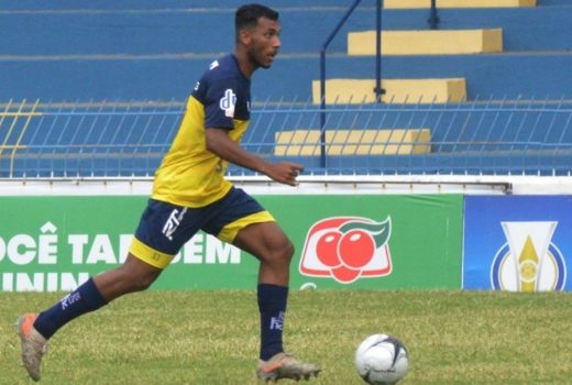 São José anuncia volante como 25º contratado 11