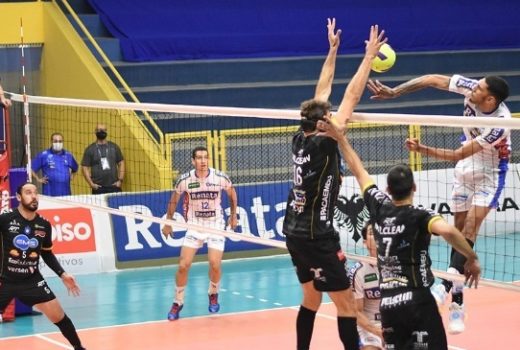 Taubaté Vôlei é acompanhado pelo Campinas 9