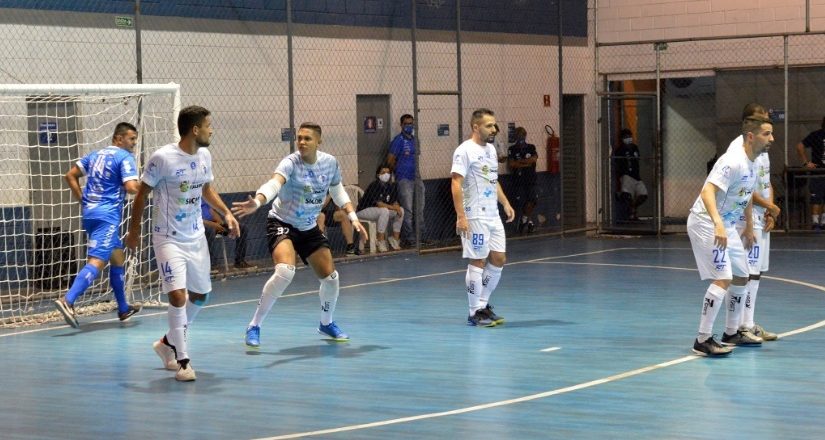 Futsal da região tem mais três jogos na semana 1