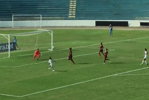 São José vence o Flamengo e reequilibra campanha 10