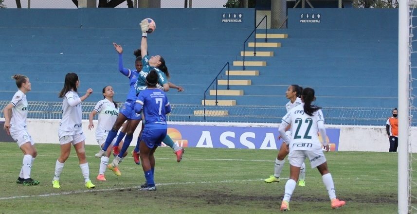 São José compromete chances no Feminino 1