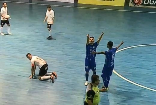 Taubaté Futsal vira mata-mata sobre o Corinthians 5