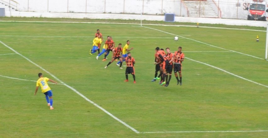 São José e Manthiqueira buscam reforços entre fases 1