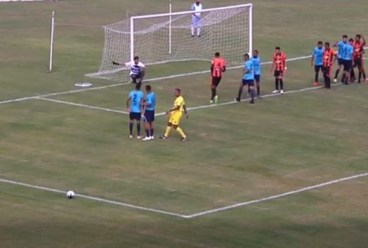 Manthiqueira goleia e cola no líder 3