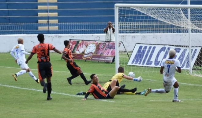São José conquista acesso com goleada 2