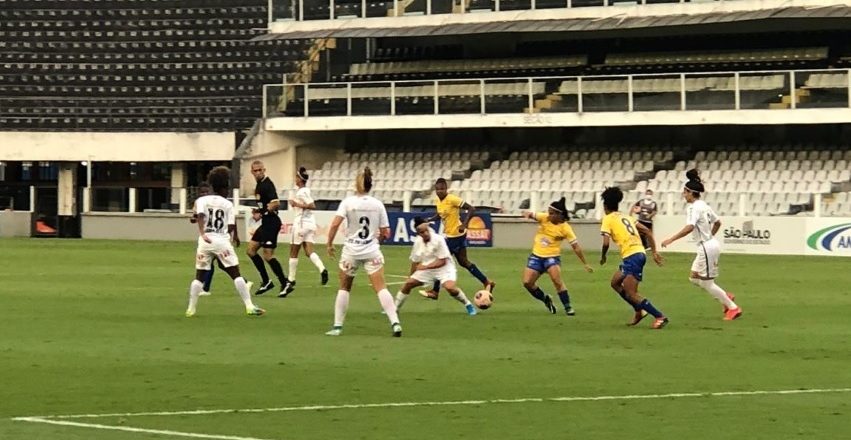 Futebol feminino de região fica em desvantagem 1