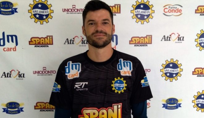 São José anuncia a contratação de dois goleiros 2