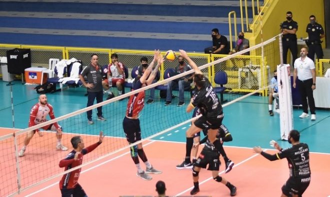 Taubaté Vôlei vence na retomada da Superliga 1