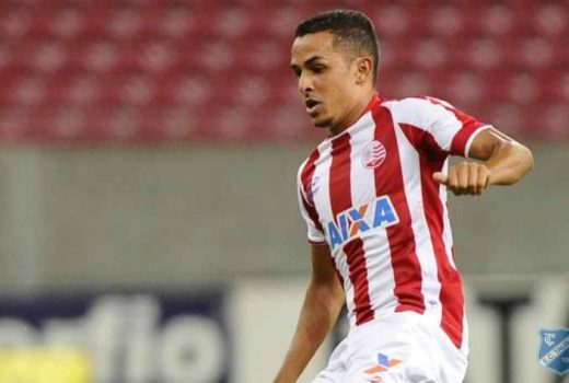 Taubaté apresenta meia como o 10º contratado 13