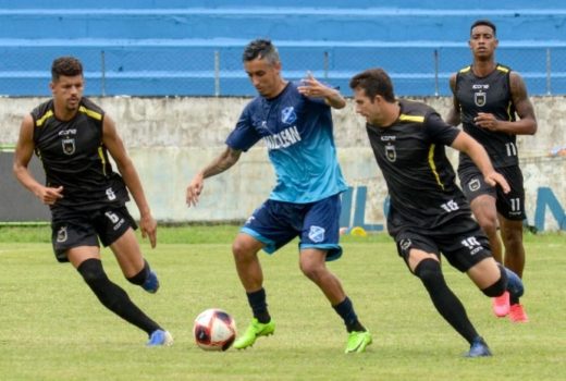 Taubaté empata em jogo-treino com vizinho do Rio 1