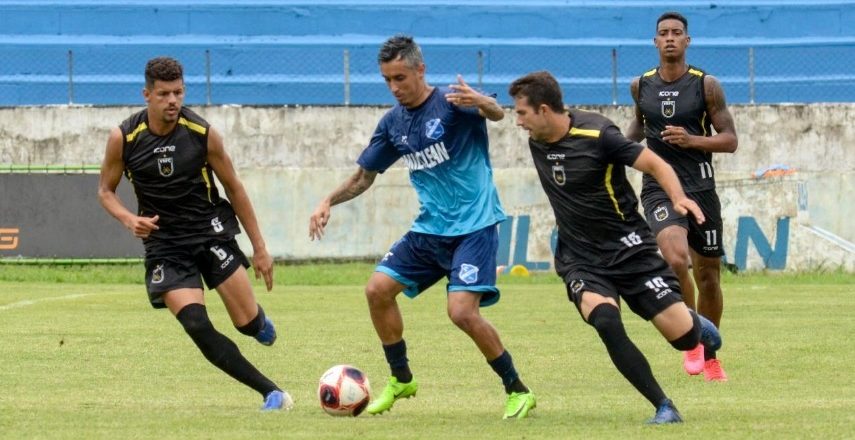 Taubaté empata em jogo-treino com vizinho do Rio 1